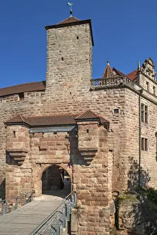 Fortification Architecture Drucke: Gate with bridge of the main castle