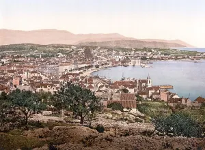 Eastern Europe Illustration Drucke: General view of Spalato, Split