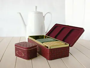 Hot Beverage Photography Drucke: Gift collection in boxes of tea
