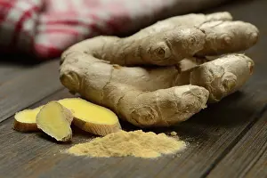 Medicinal Plant Nutrition Drucke: Ginger, ginger root and ginger powder