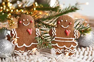 Christmas Dessert Photography Drucke: Gingerbread couple