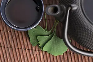 Alternative Medicine Tea Drucke: Ginkgo tea