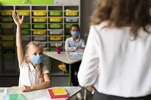 Office Work Environment Drucke: Girl wanting answer question class