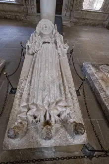 Drucke von Grabstätte von Urraca Díaz de Haro, Kapitelsaal, 12. Jahrhundert, Kloster Santa María de San Salvador de Canas, Canas, La Rioja, Spanien El Salvador Drucke: Grabstätte von Urraca Díaz de Haro