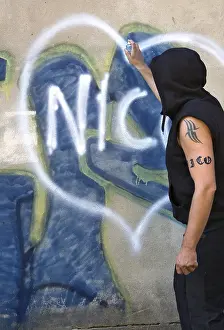 Graffiti Art Drucke: Graffiti sprayer at work