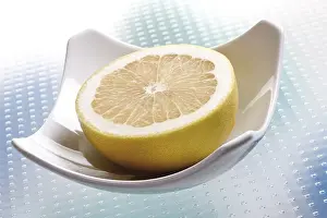Studio Shot Fruit Drucke: Grapefruit