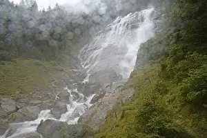 Alpine Landscape With No People Drucke: Grawa, Grawa waterfall, cascade