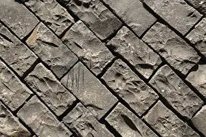 Abstract Architectural Style Drucke: Gray brick wall with rough texture background
