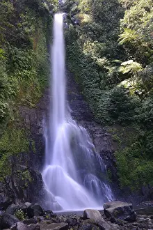 Long Exposure Waterfall Photography Drucke: Great Gitgit Waterfall, Central Bali