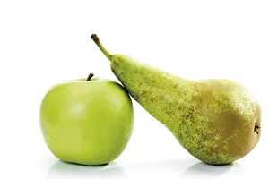 Fresh Green Fruit Drucke: Green fruit: apple and pear