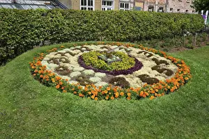 Central Europe Garden Scene Drucke: Greizer Flower Clock in the Furstlich Greizer Park