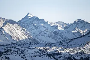 Deserted Mountain Peak Europe Drucke: Grossglockner summit in winter