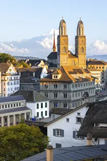 Deserted Cathedral In Europe Drucke: Grossmunster, evening mood