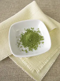 Green Tea Drink Drucke: Ground matcha tea powder