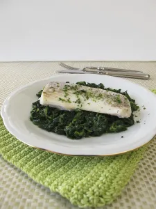 Drucke von Haddock auf Spinat H Drucke: Haddock auf Spinat.