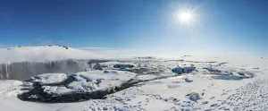 Icelandic Winter Landscapes Drucke: Hafragilsfoss Waterfall in winter