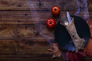 Rustic Wooden Table Decor Drucke: Halloween table setting on old rustic wooden table