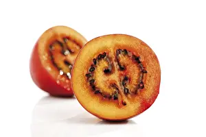 Vitamin Rich Fruits Drucke: Halved Tamarillo