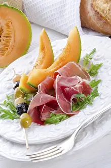 Drucke von Schinken mit Melone und Oliven Verwandte Bilder Drucke: Schinken mit Melone und Oliven.
