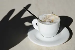 No People In Frame Drucke: Hand with Shadow Take a Cup of Coffee on Table
