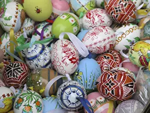 Drucke von Farbige Oster-Eier aus Prag - Ein Stück traditionelle Kunst Kulturerbestätten Drucke: Handgemalte Oster-Eier in Prag, Tschechien