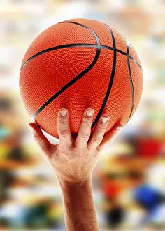 Recreational Sport Drucke: Hands catching basketball