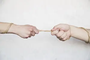 Teamwork Concept Drucke: Hands pulling rope