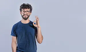 Positive Body Language Image Drucke: Handsome man gesturing everything is ok