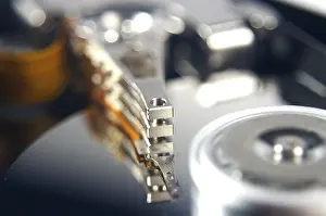 Data Storage Technology Drucke: Harddisk Read-Write Head on the Disc