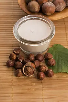 Vegan Breakfast Drucke: Hazelnut milk