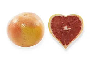 Red Citrus Fruit Drucke: Heart-shaped grapefruit