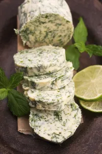 Deserted Kitchen Drucke: Herbs butter
