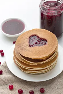 Food Photography Desserts Drucke: High angle pancakes assortment