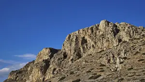 Southeastern European Landmarks Drucke: High rock structure with clear sky in the background