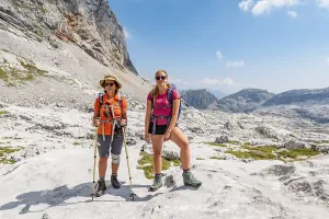 German Alps Landscape Drucke: Two hikers look into the camera