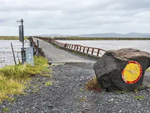 Uninhabited Shoreline Images Drucke: Historic bridge of ring road no