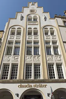 Drucke von Historisches Bürogebäude aus dem Jahr 1908, Münster, Nordrhein-Westfalen, Deutschland Historisches Bürogebäude aus dem Jahr 1908, Münster, Nordrhein-Westfalen, Deutschland Munster Drucke: Historisches Bürogebäude aus dem Jahr 1908.