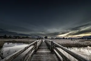 Bavarian Winter Landscape Drucke: Holzsteg over the Ach with reflection and dramatic sky