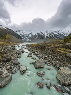 Canterbury Region Landscape Drucke: Hooker River flows from Lake Mueller