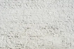 Uninhabited Building Structure Drucke: Huge brick wall pattern painted by white