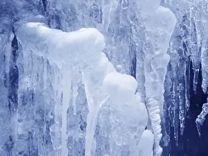 Icy Winter Scene Drucke: Ice, icicles