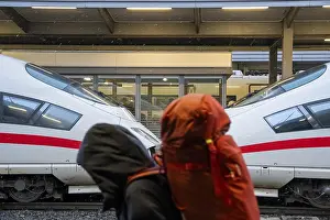 Mountainous Landscape Germany Drucke: ICE train on the platform in Essen Central Station