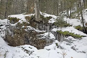 Deserted Cliff Landscape Drucke: Icicle on a rock face