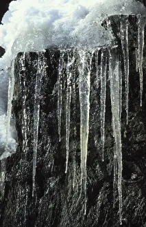 Southern Germany Winter Landscape Drucke: Icicles in front of an escarpment