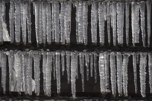 Icicles Germany Drucke: Icicles on a railing, Hesse, Germany