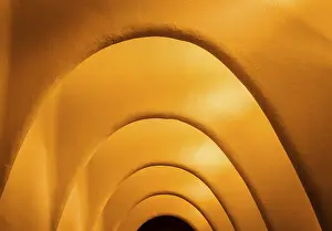 Deserted Corridor Image Drucke: Image for backgrounds: detail of arcs prospective in a long corridor