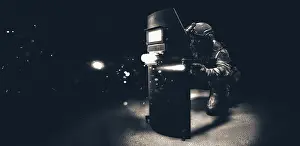 Online Gaming Technology Drucke: Image of a computer player in a shooting game