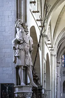 Urban Environment Images Drucke: An image of the Statue Saint Christopher in Dom St