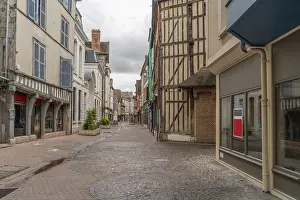 European Street Scene Drucke: Impression of Troyes