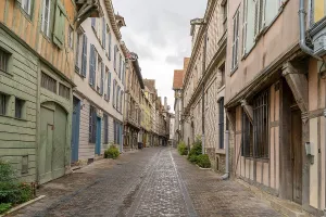 Historic Old Town Drucke: Impression of Troyes